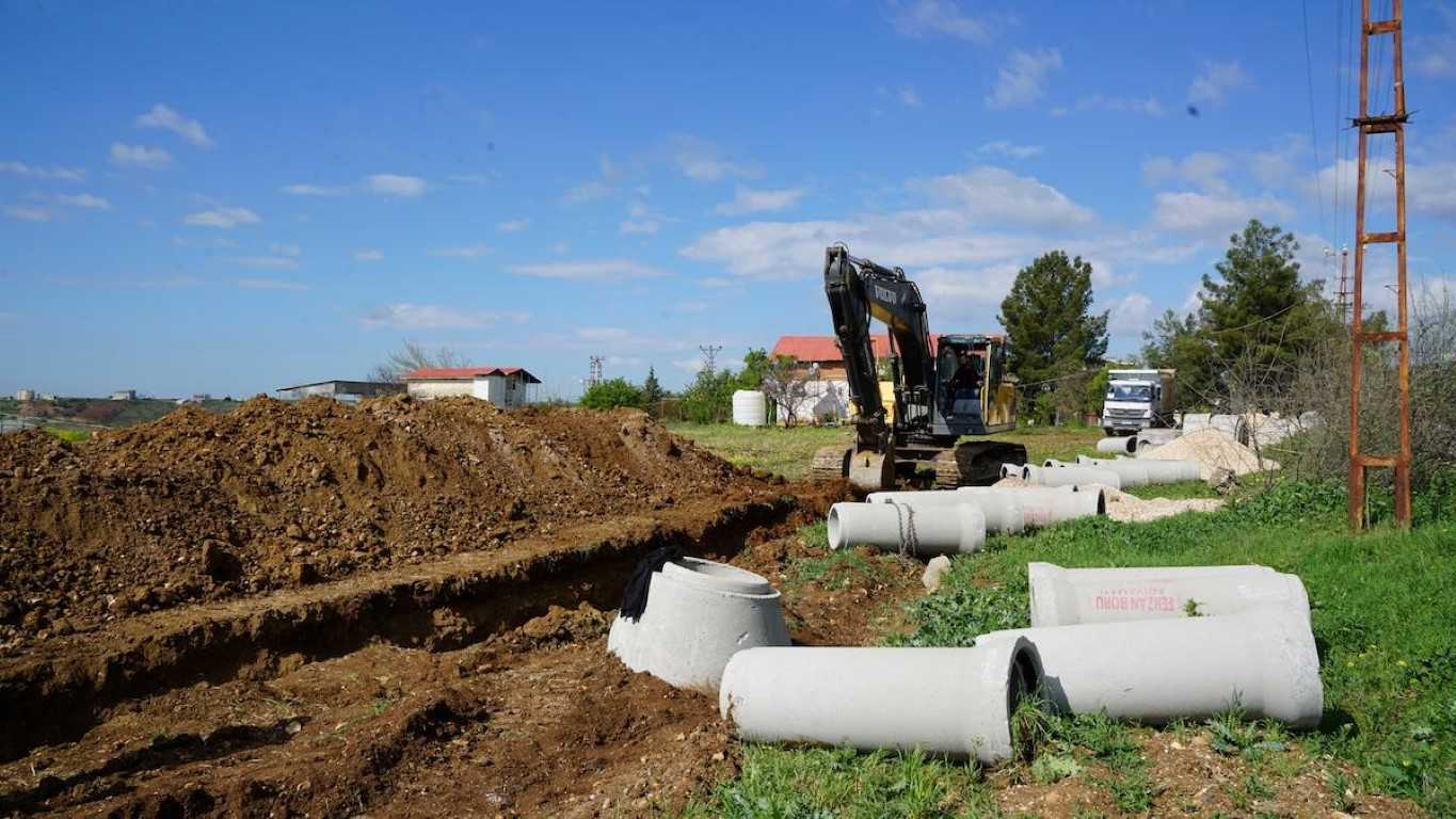 İncirliova’da Altyapı Çalışmaları Devam Ediyor