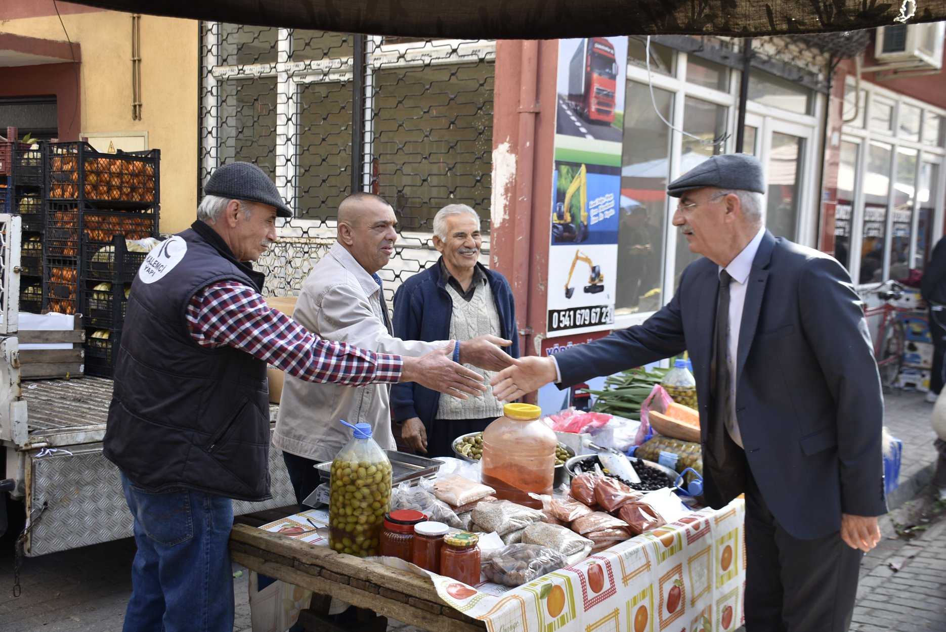 Başkan Kale Salı Pazarını Gezdi