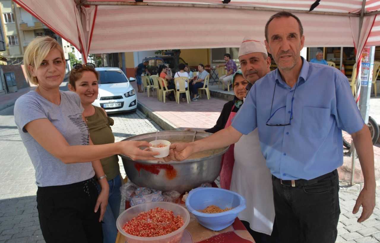 Cumhuriyet Mahallesi’nde Aşure Hayrı