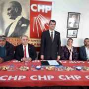 Akman yeniden aday
