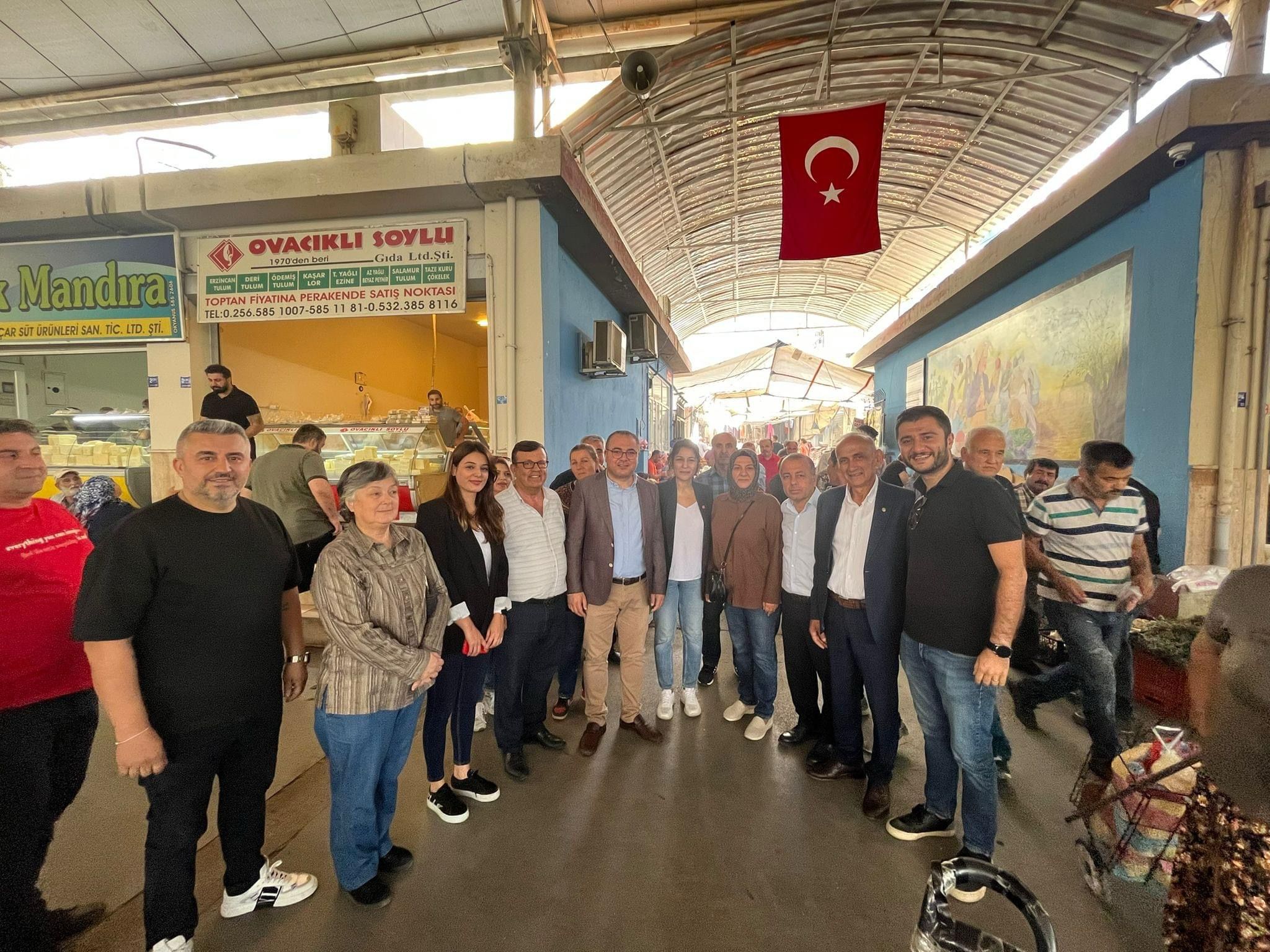 CHP’li Karakoz İncirliova’da vatandaşların derdini dinledi