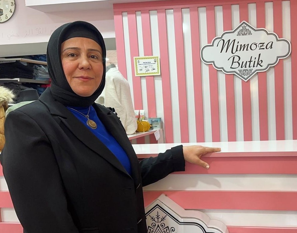Kazanırsa İncirliova’nın ilk kadın muhtarı olacak
